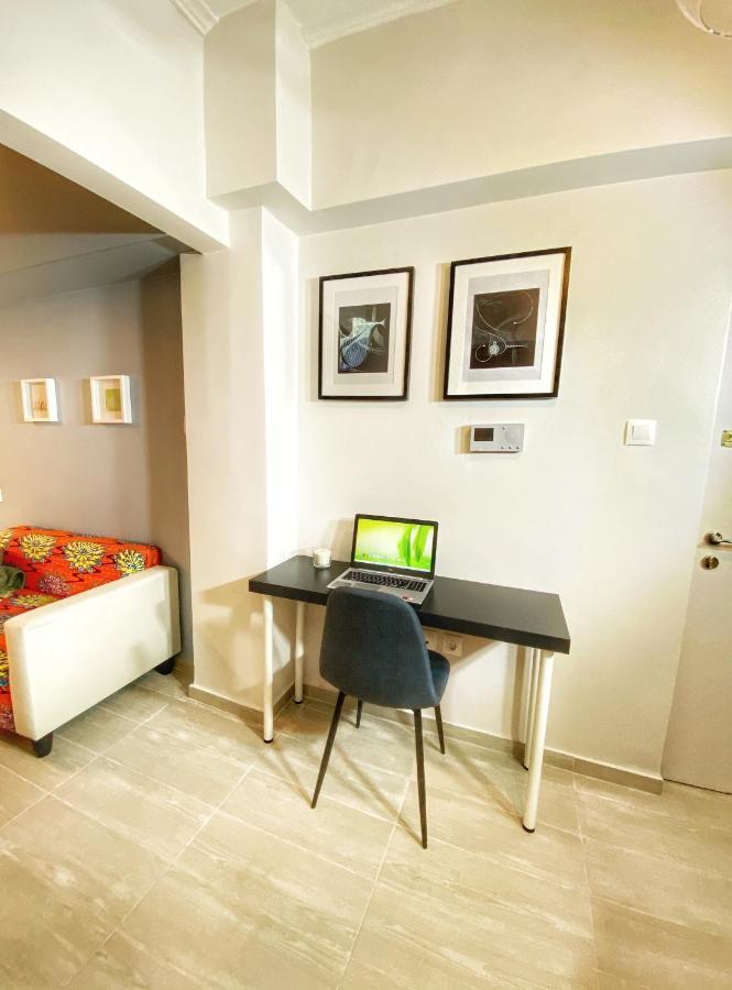 For A Genuine Athenian Homestay! Exterior photo